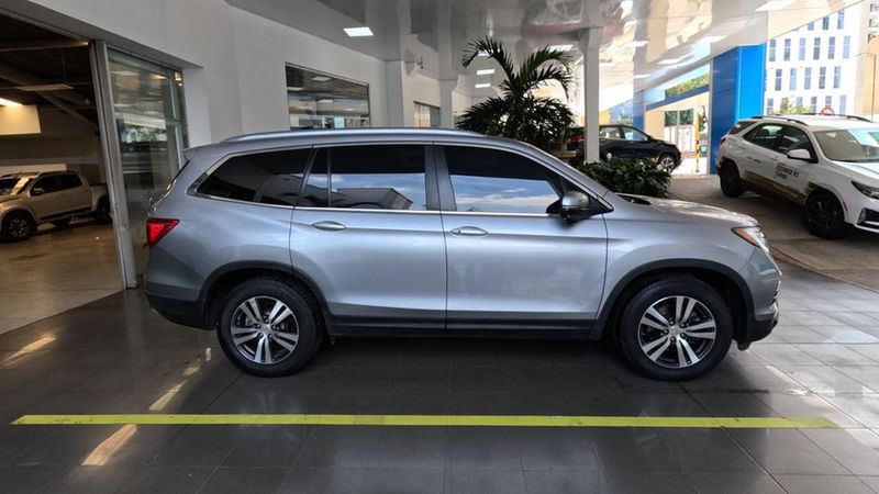 Honda-Pilot-5Dr-2Wd-Exl-490-Plateado-0463781966-03_20240906005238