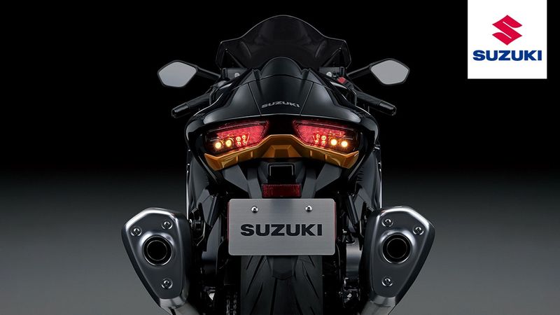 Suzuki-Hayabusa-4T-Negro-1320221116235048