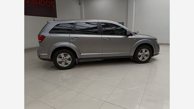 Dodge-Journey-Se-2015-Gasolina-7-Puestos-Gris-1416378286-05_20250124155646