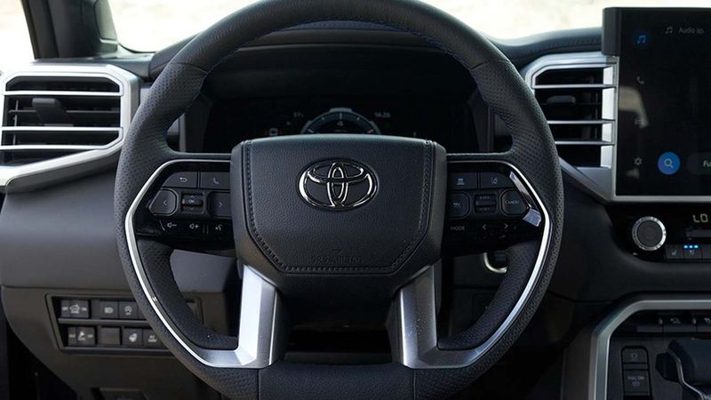 Toyota-Tundra-Platinum-12_20250226163223