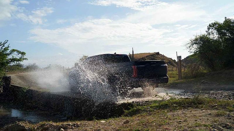 Toyota-Tundra-Platinum-15_20250226163223