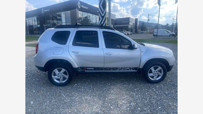 Renault-Duster-014896830-03_20250327142538