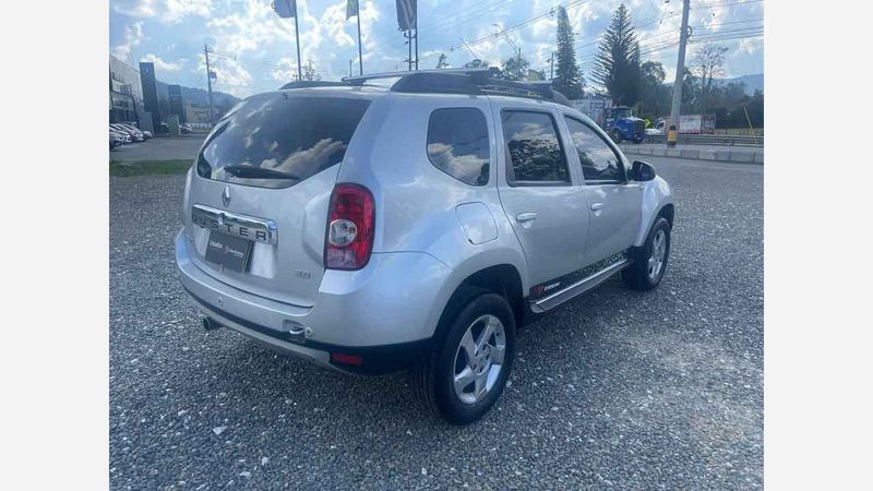 Renault-Duster-014896830-04_20250327142538