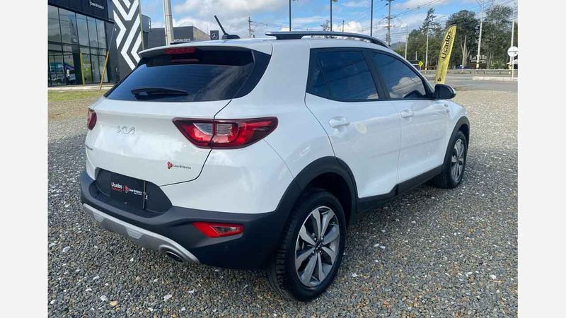 Kia-Stonic-0141307897-04_20250327142537