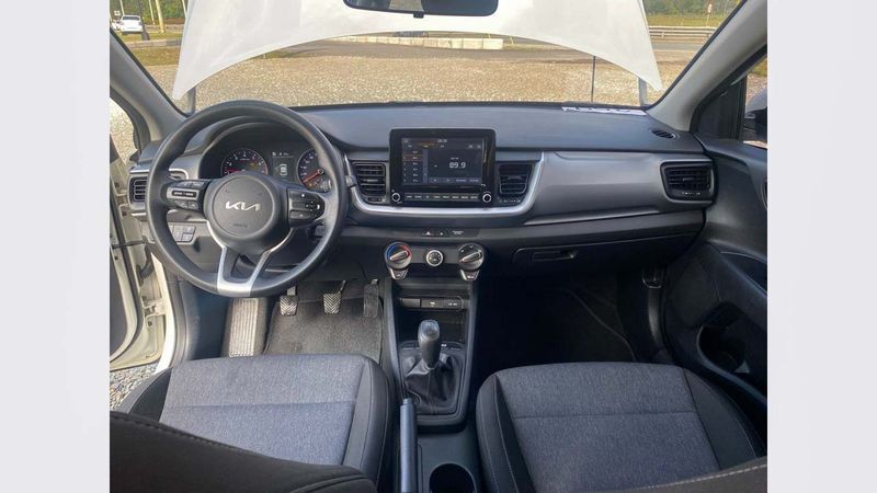Kia-Stonic-0141307897-07_20250327142537