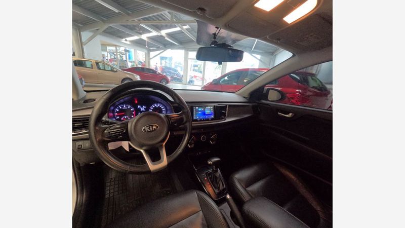 Kia-Rio-Zenith--Blanco-0461947166-09_20250329003340