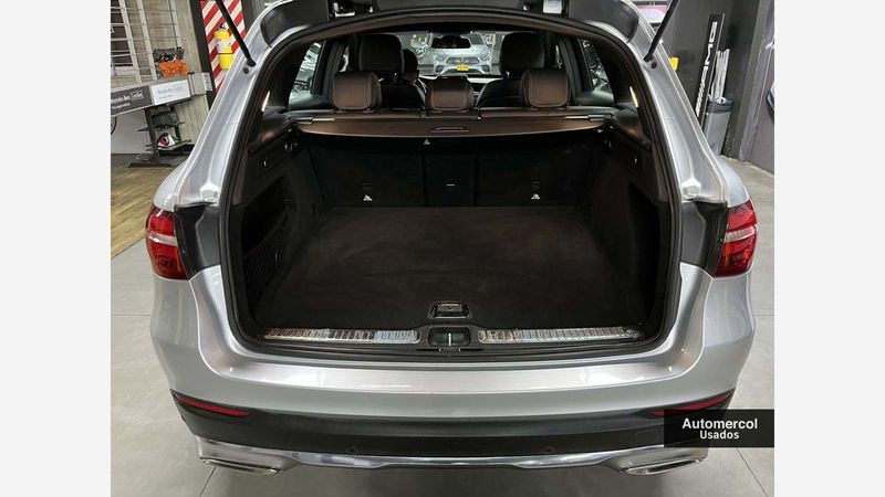 Mercedes-Benz-Glc-250-4Matic-2-0L-209Hp-Plateado-0726663060-09_20250402162211