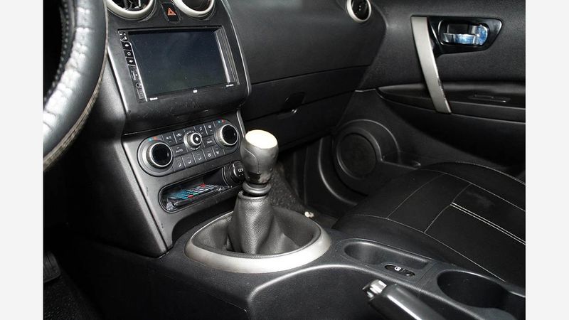 Nissan-Qashqai-205-Gris-073581526-08_20240520224223