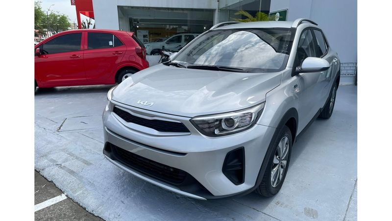 Kia-Stonic-Vibrant-MT-03505362-01