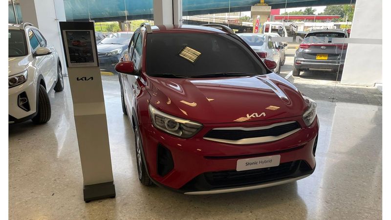 Kia-Stonic-Vibrant-MT-03505362-07
