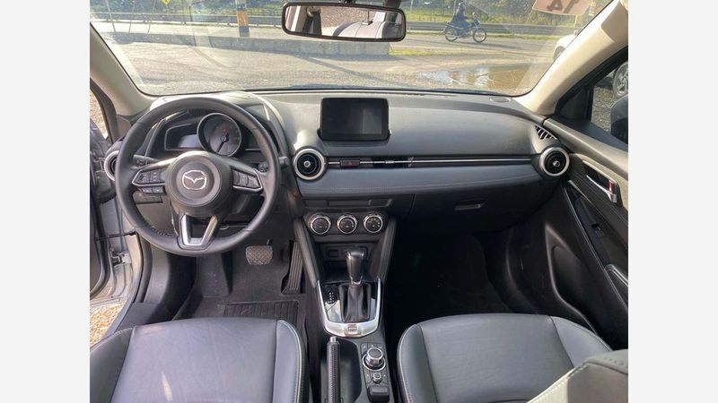 Mazda-2-Sedan-0142225752-06_20250506212030