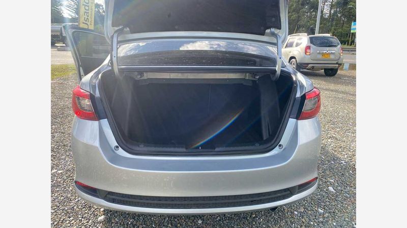 Mazda-2-Sedan-0142225752-08_20250506212030