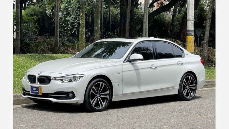 BMW-330E-hev-2-Turbo-Aut-Blanco-2023894320-01_20250326221703