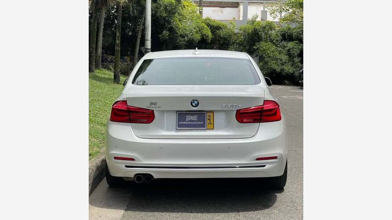 BMW-330E-hev-2-Turbo-Aut-Blanco-2023894320-07_20250326221703