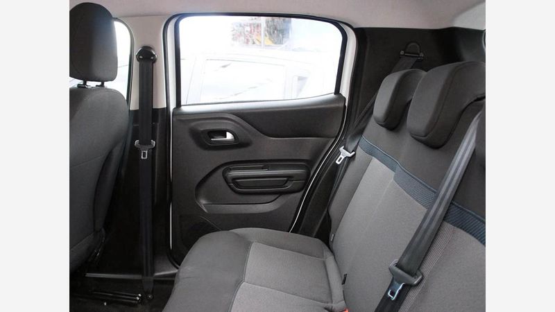 Citroen-0737985408-09_20250519205209