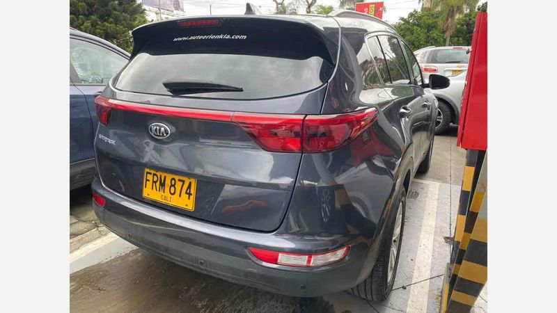 Kia-Sportage-Emotion-Mt-2000Cc--Gris-1905295100-05_20250524002124