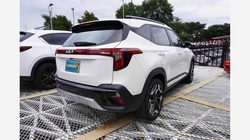 Kia Seltos 42 Blanco