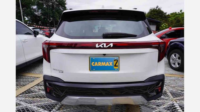 Kia Seltos 42 Blanco