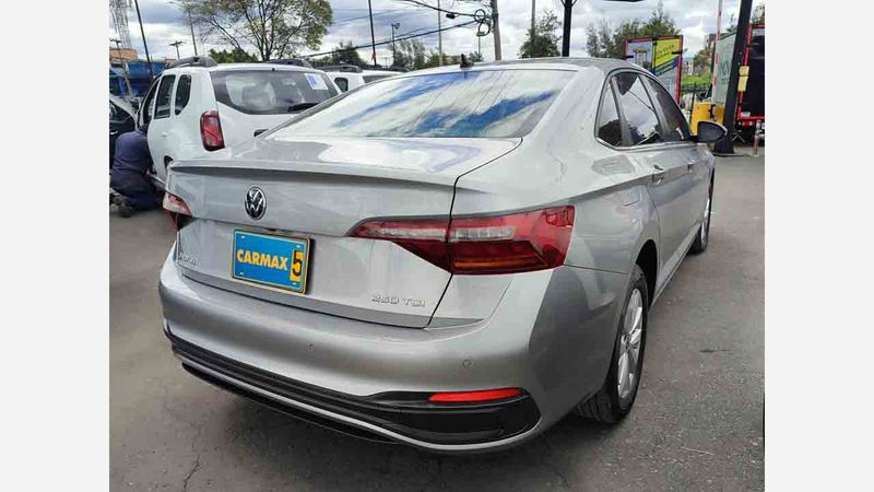 Volkswagen Jetta Comfortline 225 Plateado