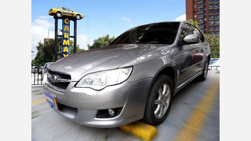 Subaru Legacy 27 Gris
