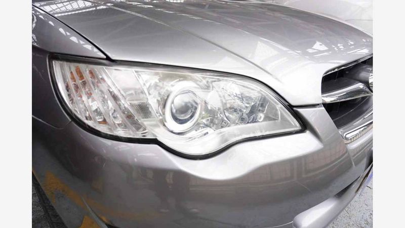 Subaru Legacy 27 Gris