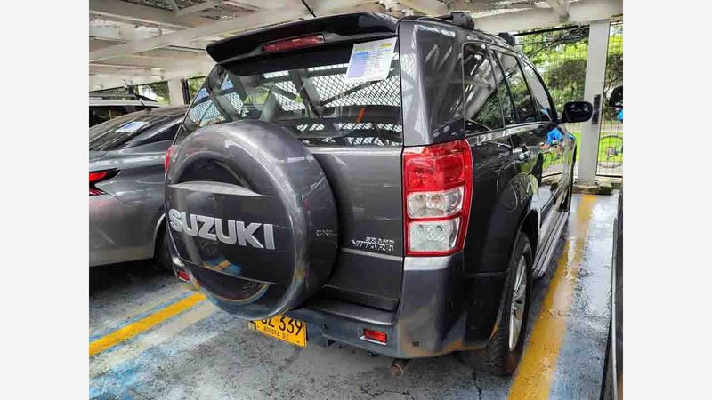 Suzuki Grand
