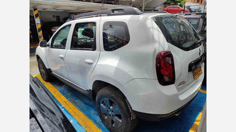 Renault Duster 228  Blanco