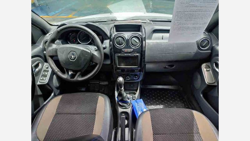 Renault Duster 228  Blanco
