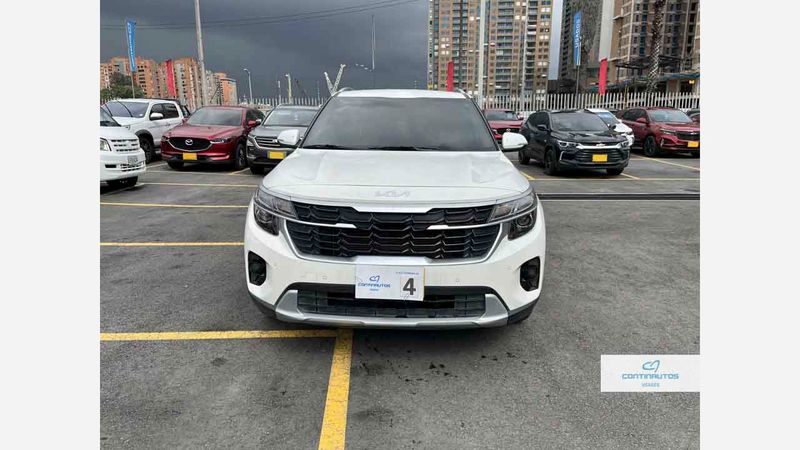 Kia-Seltos-Vibrant-Aut-2-0L-147Hp-Blanco-02_20250602004141