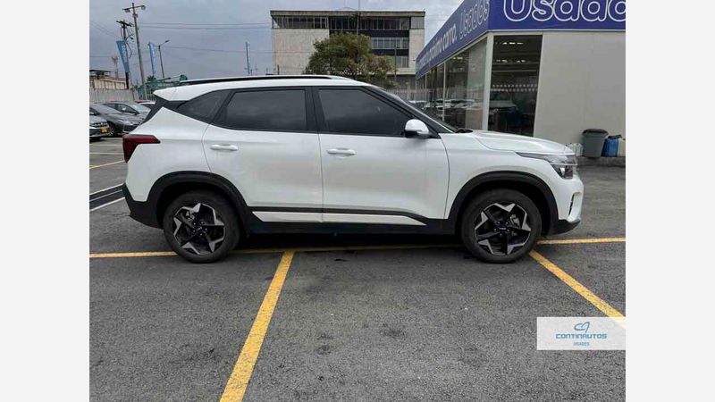 Kia-Seltos-Vibrant-Aut-2-0L-147Hp-Blanco-03_20250602004141