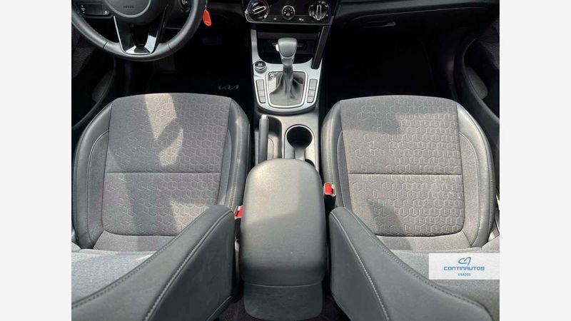 Kia-Seltos-Vibrant-Aut-2-0L-147Hp-Blanco-08_20250602004141
