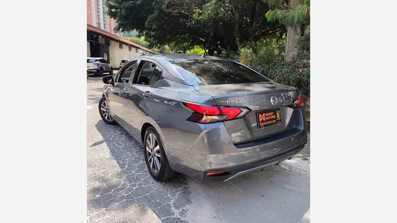 Nissan Versa