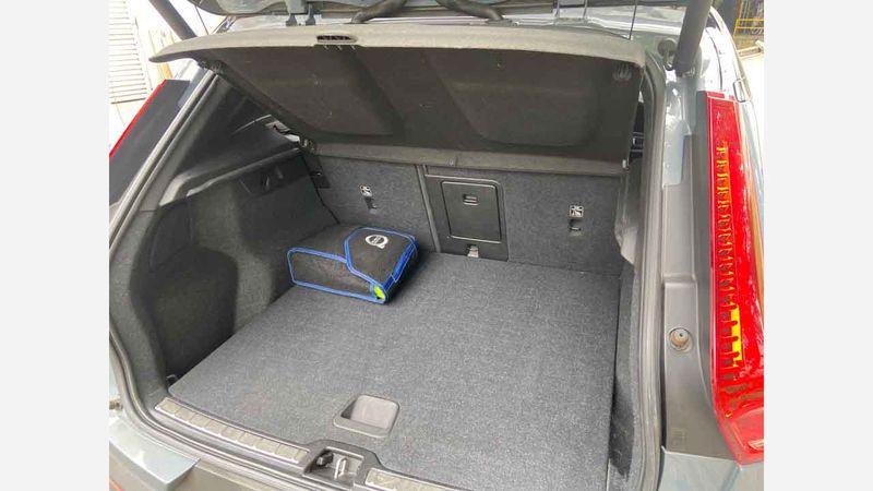 1588701063-Volvo-Xc40-08_20250531000159