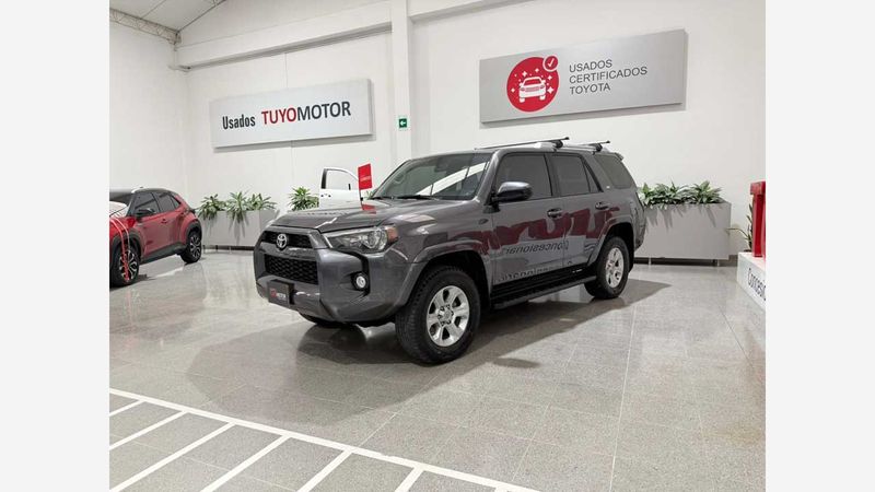 Toyota 4Runner SR5 Gris