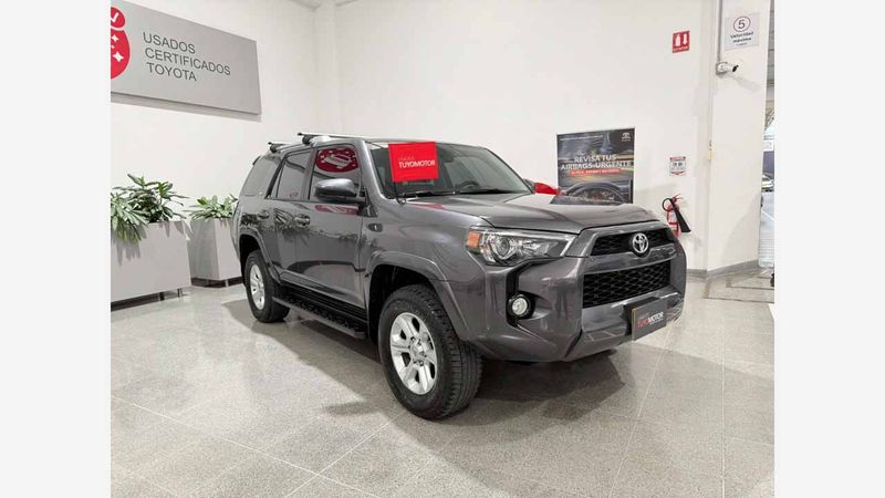 Toyota 4Runner SR5 Gris