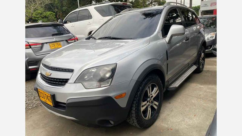 Chevrolet-Captiva-Sport-2-4L-Fwd-At-Plateado-1908408923-01_20250605014025