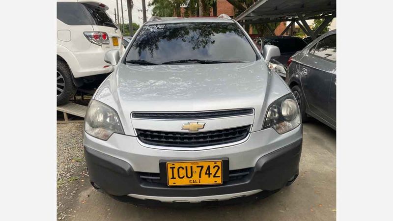 Chevrolet-Captiva-Sport-2-4L-Fwd-At-Plateado-1908408923-02_20250605014025