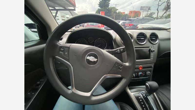 Chevrolet-Captiva-Sport-2-4L-Fwd-At-Plateado-1908408923-09_20250605014025