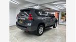 Toyota-Prado-2023-Gris-2083987676-06_20250610214022