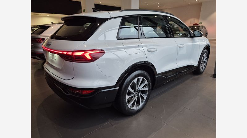 Audi-Q6-03_20250613220011